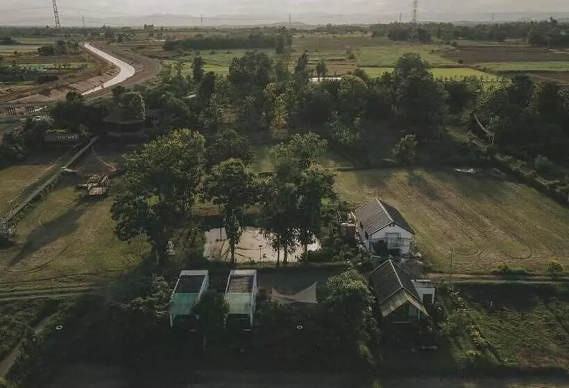 ペンション Nana Field Cabin 2