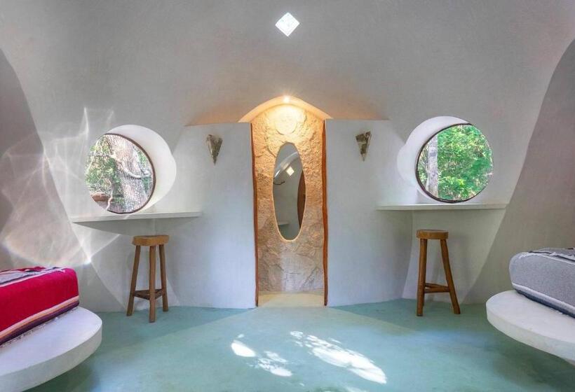 פנסיון Room In Lodge   Eco Lush Double Mayan Dome Cenote And Bikes