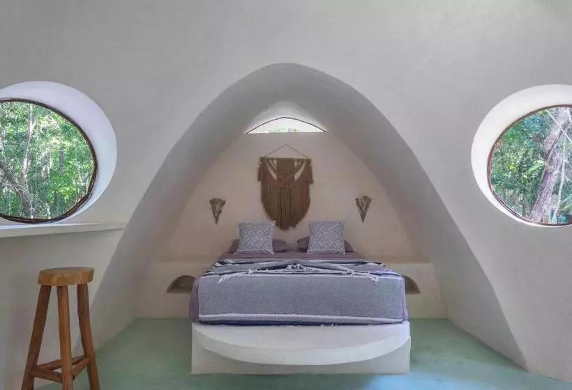 ペンション Room In Lodge   Eco Lush Double Mayan Dome Cenote And Bikes
