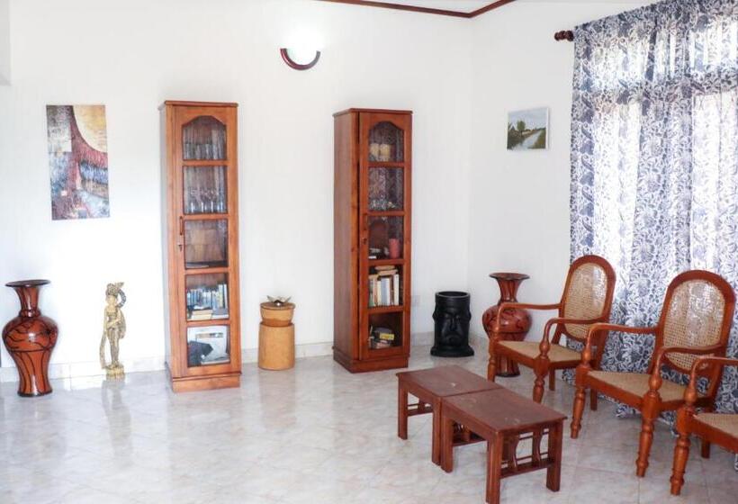 بنسيون Villa Mare