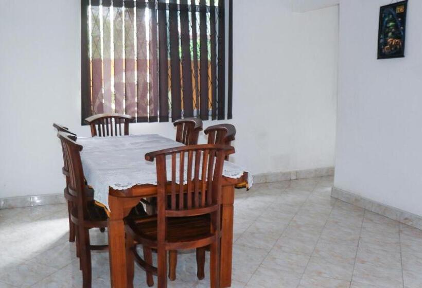 بنسيون Villa Mare