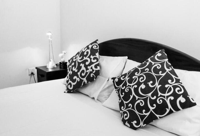 بنسيون Villa Mare