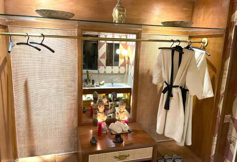 住宿加早餐  Bali Maison