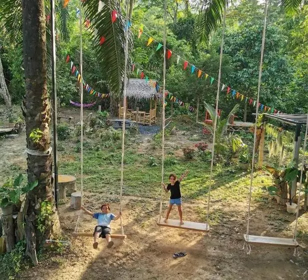 Aamiaismajoitus (B&B) Rommai Forest Bungalows