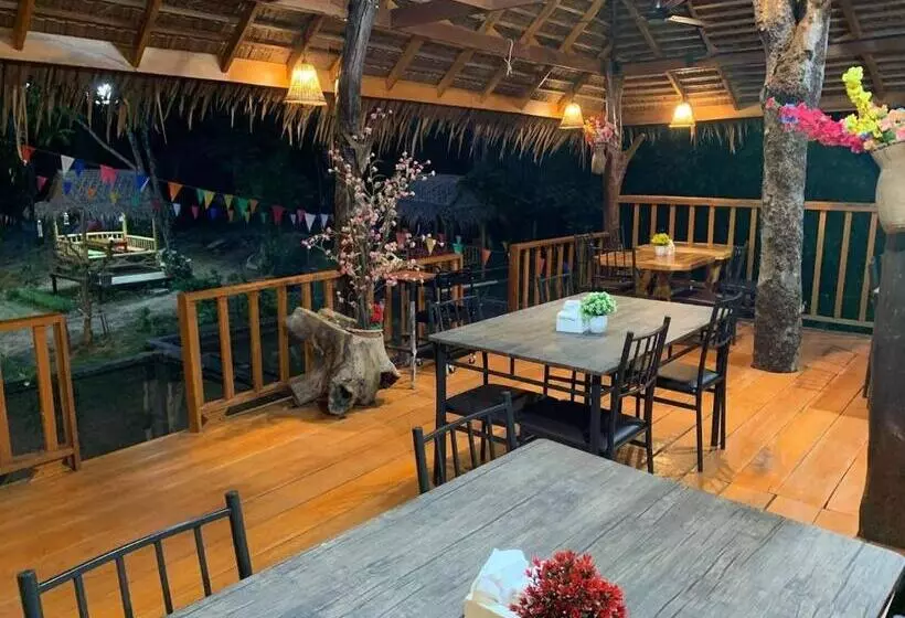 Aamiaismajoitus (B&B) Rommai Forest Bungalows