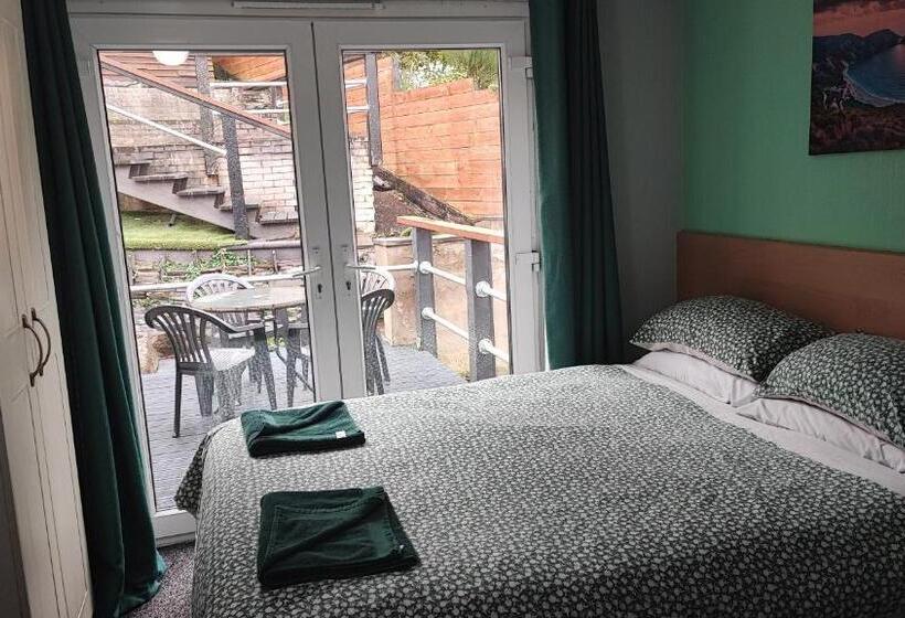 مبيت وإفطار Y Garth Guesthouse