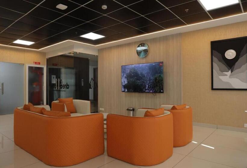 Dreamotel Luxury Suites