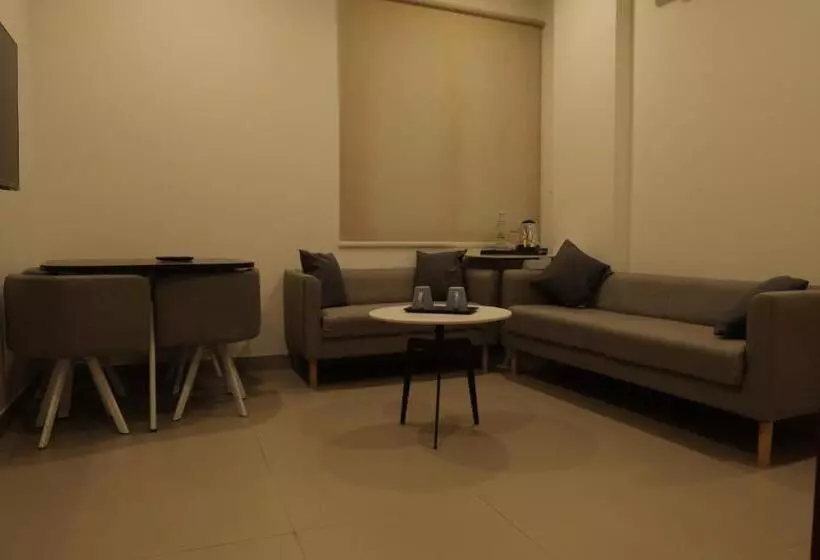 Dreamotel Luxury Suites