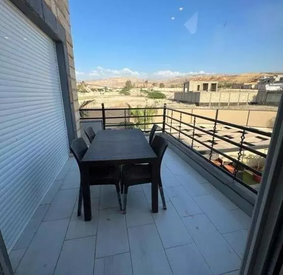 هتل الشاليه الملوكي 0792300352