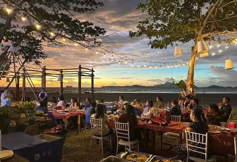 ホテル 7 Heaven Camping Lanta