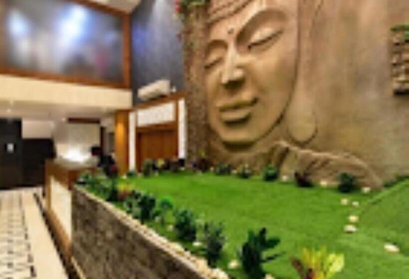 בית מלון כפרי Ashirwad Inn Korba