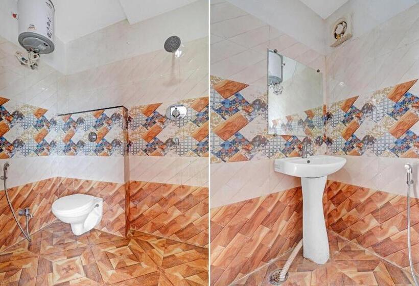 בית מלון כפרי Collection O Sheela Resort