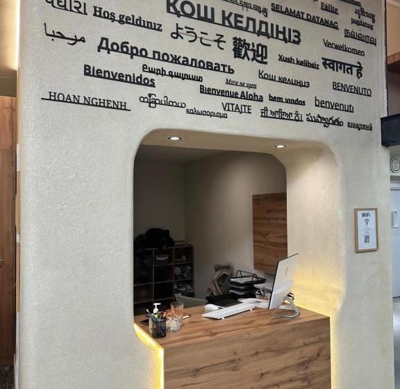 هتل کپسول Aq Minisuites