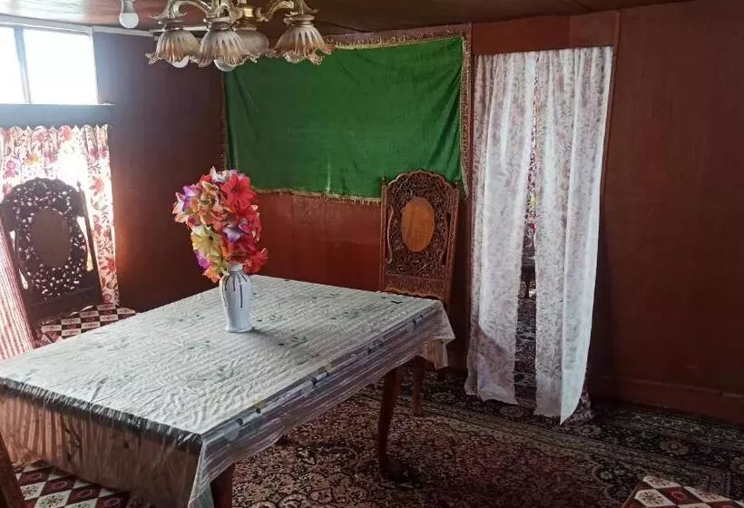 ホテル Hb. Gulshan Palace