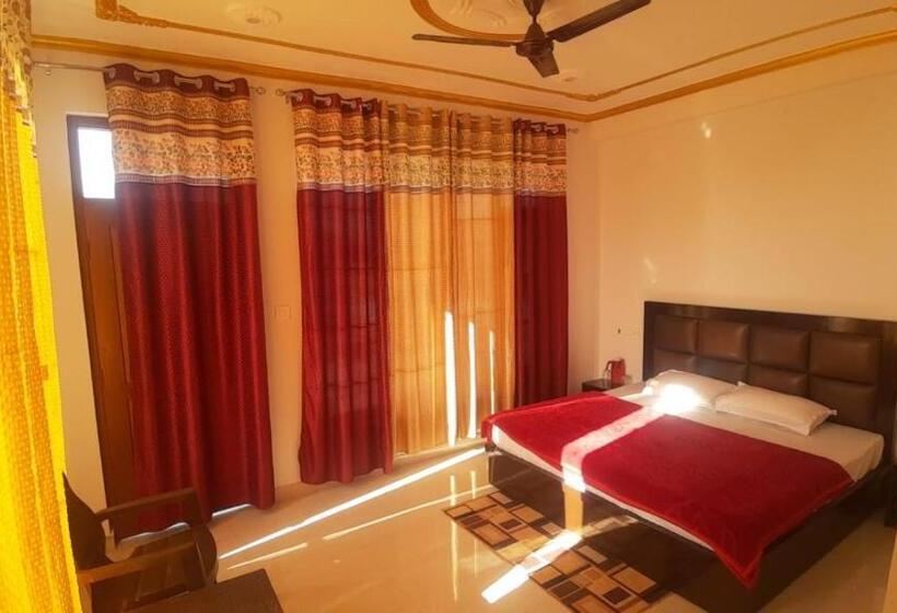 Hotel House Of Adventure