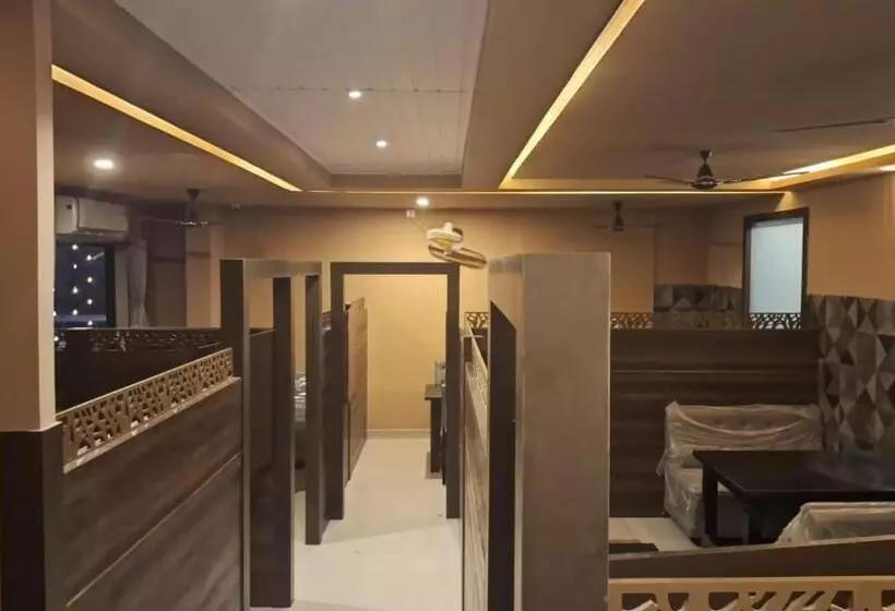 Hotel Krishnananda