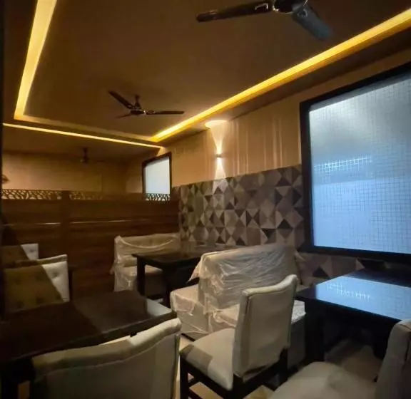 Hotel Krishnananda
