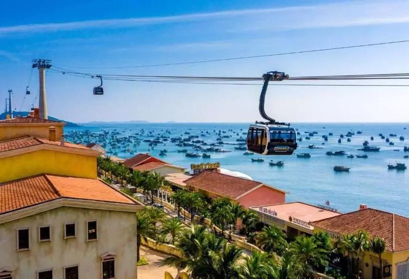 هتل Mellon Oasis Phu Quoc