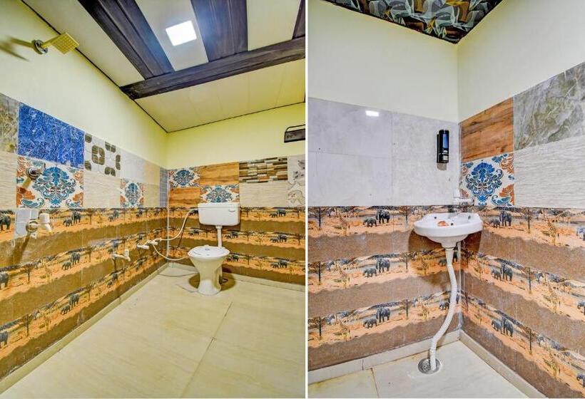 בית מלון כפרי Oyo Flagship Royal Star Residency