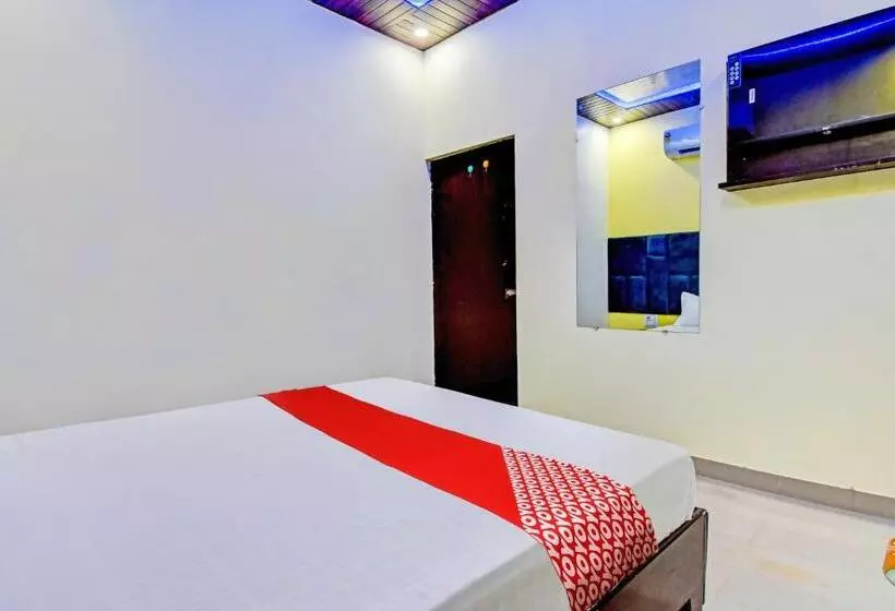 Hotelli Oyo Flagship Royal Star Residency