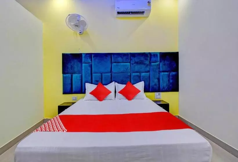 Hotelli Oyo Flagship Royal Star Residency