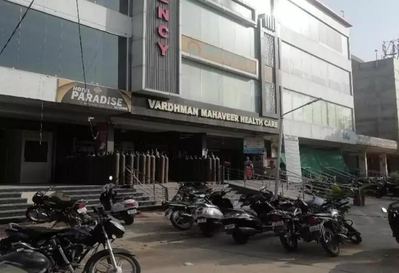 Hotelli Paradise, Patiala