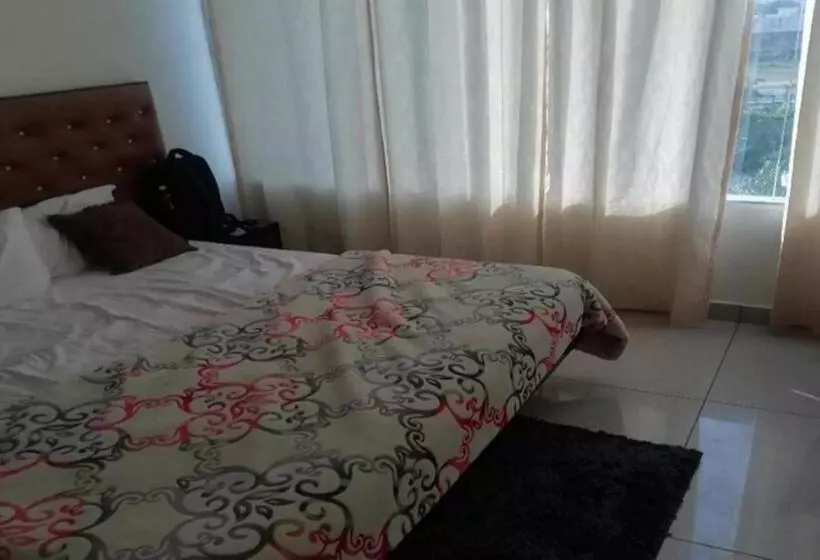 Hotelli Paradise, Patiala
