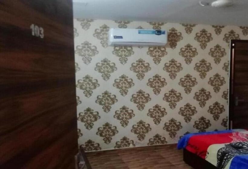 בית מלון כפרי Paradise, Patiala