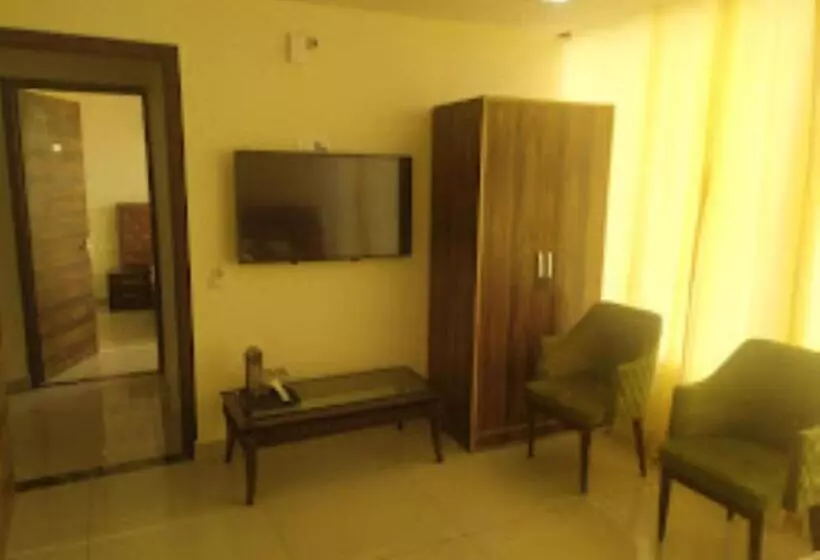 Hotelli Paradise, Patiala