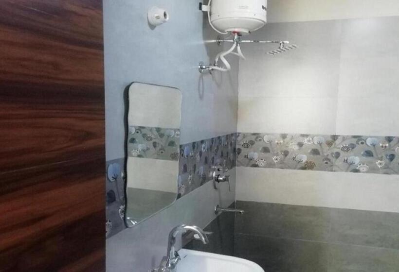 בית מלון כפרי Paradise, Patiala