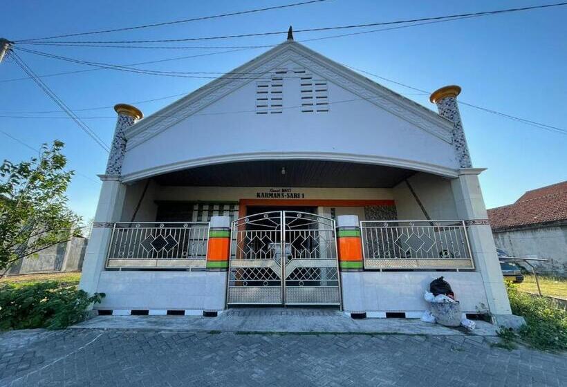 בית מלון כפרי Spot On 93149 Karman S Sari 1 Homestay Syariah