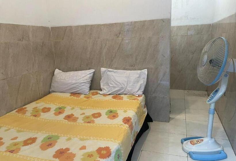 בית מלון כפרי Spot On 93149 Karman S Sari 1 Homestay Syariah