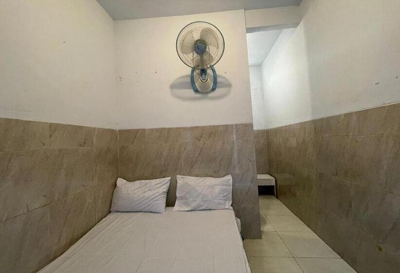 בית מלון כפרי Spot On 93149 Karman S Sari 1 Homestay Syariah