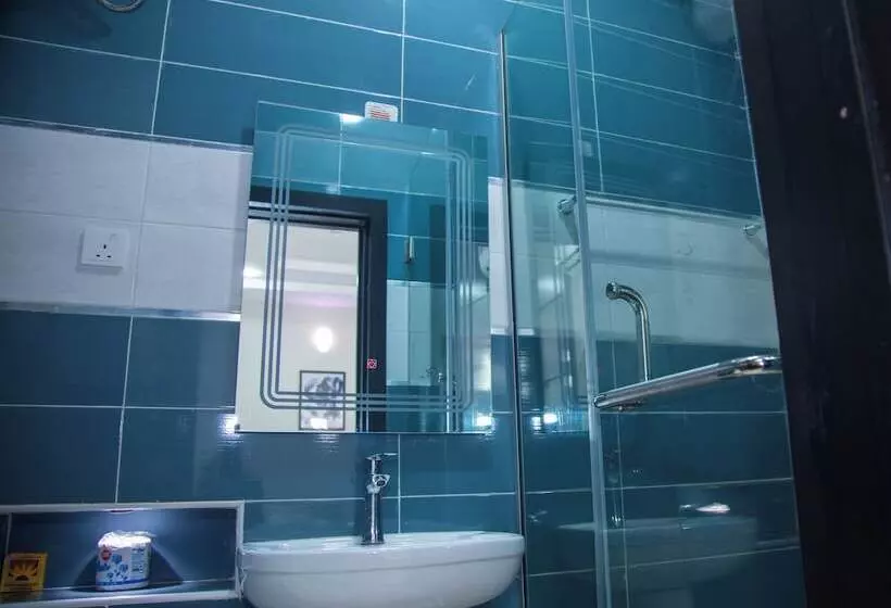 Modelo Hotel And Suites