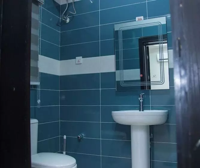 Modelo Hotel And Suites