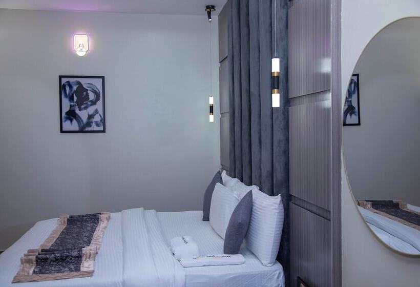 Modelo Hotel And Suites