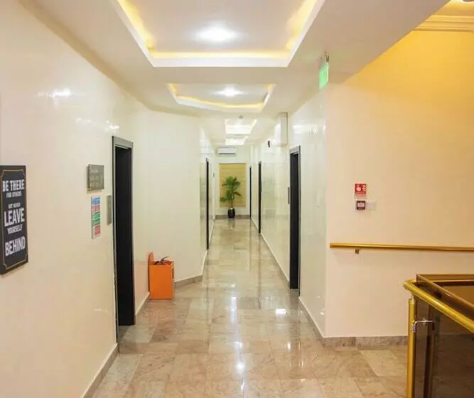 Modelo Hotel And Suites