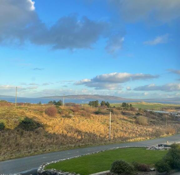 بنسيون Breezy Point Guesthouse