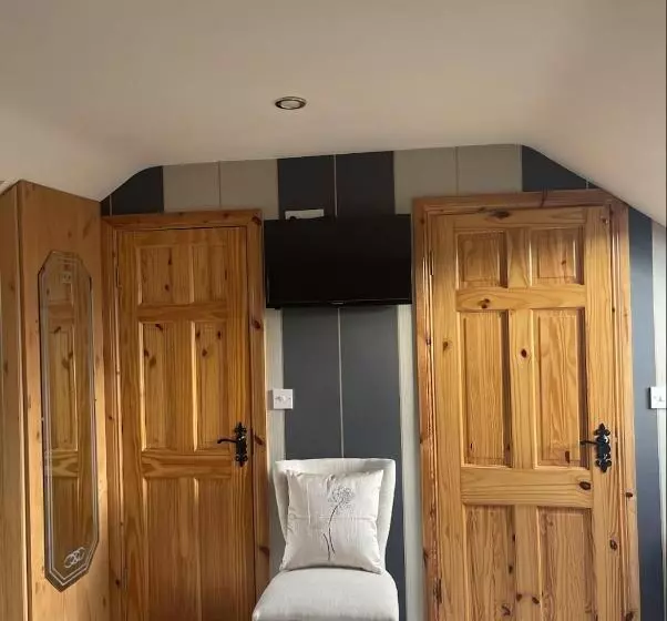 ペンション Breezy Point Guesthouse