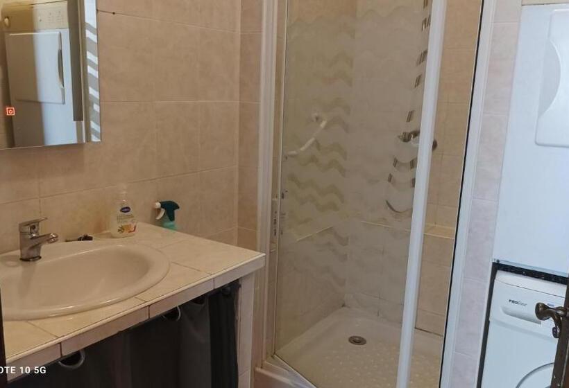 ペンション Florac Authentique