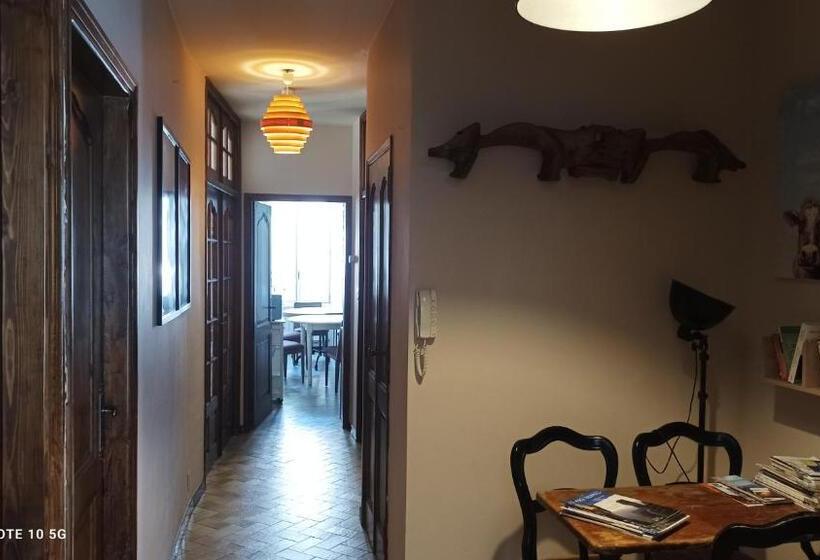 ペンション Florac Authentique