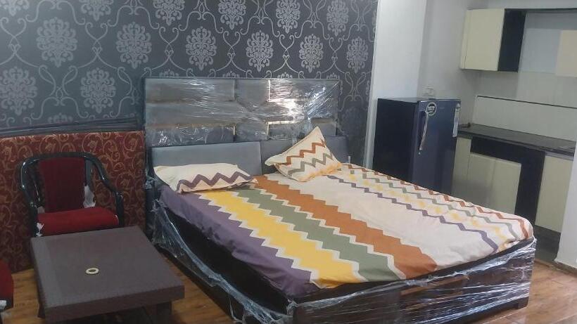 Majatalo Ganapati Apartments