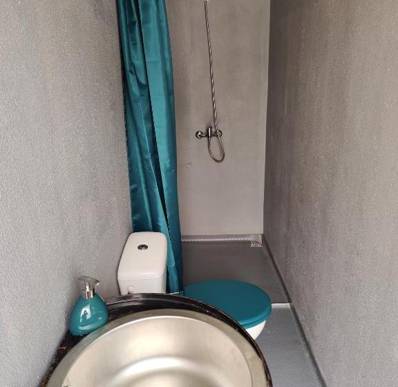 Пансион Garage4me Pool Opcional