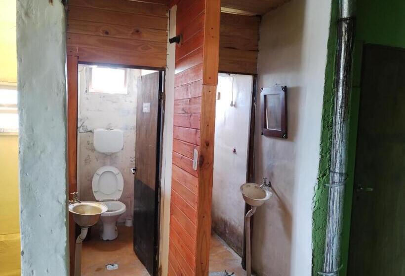 פנסיון Motoposada Campera Negra