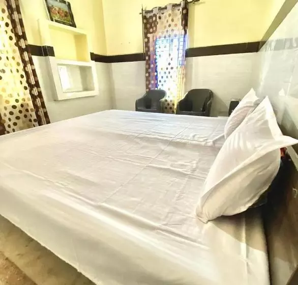 Majatalo Raghu Ashray Home Stay