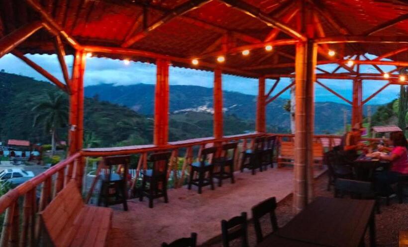 Hostel Hospedaje Mirador La Floresta