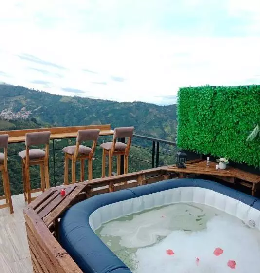 ユースホステル Hospedaje Mirador La Floresta