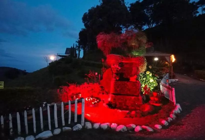 ユースホステル Hospedaje Mirador La Floresta