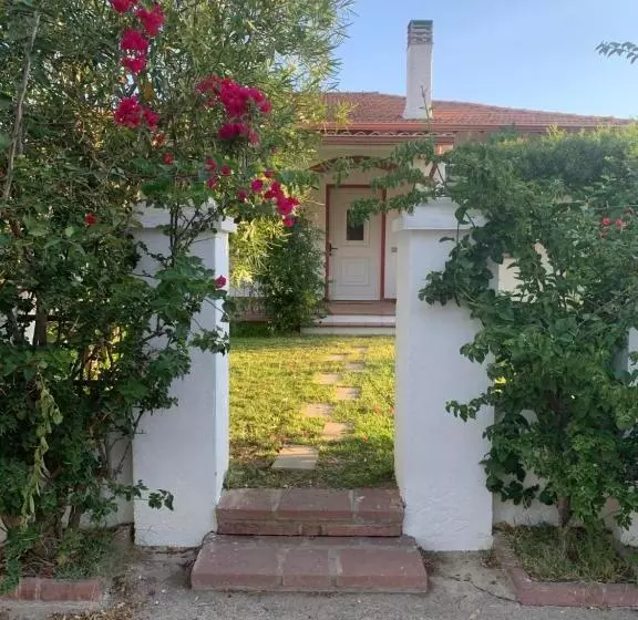 B&b Hideaway Haven Villa