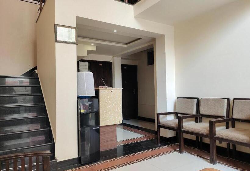 민박 Avadh Vihara Beds & Breakfast